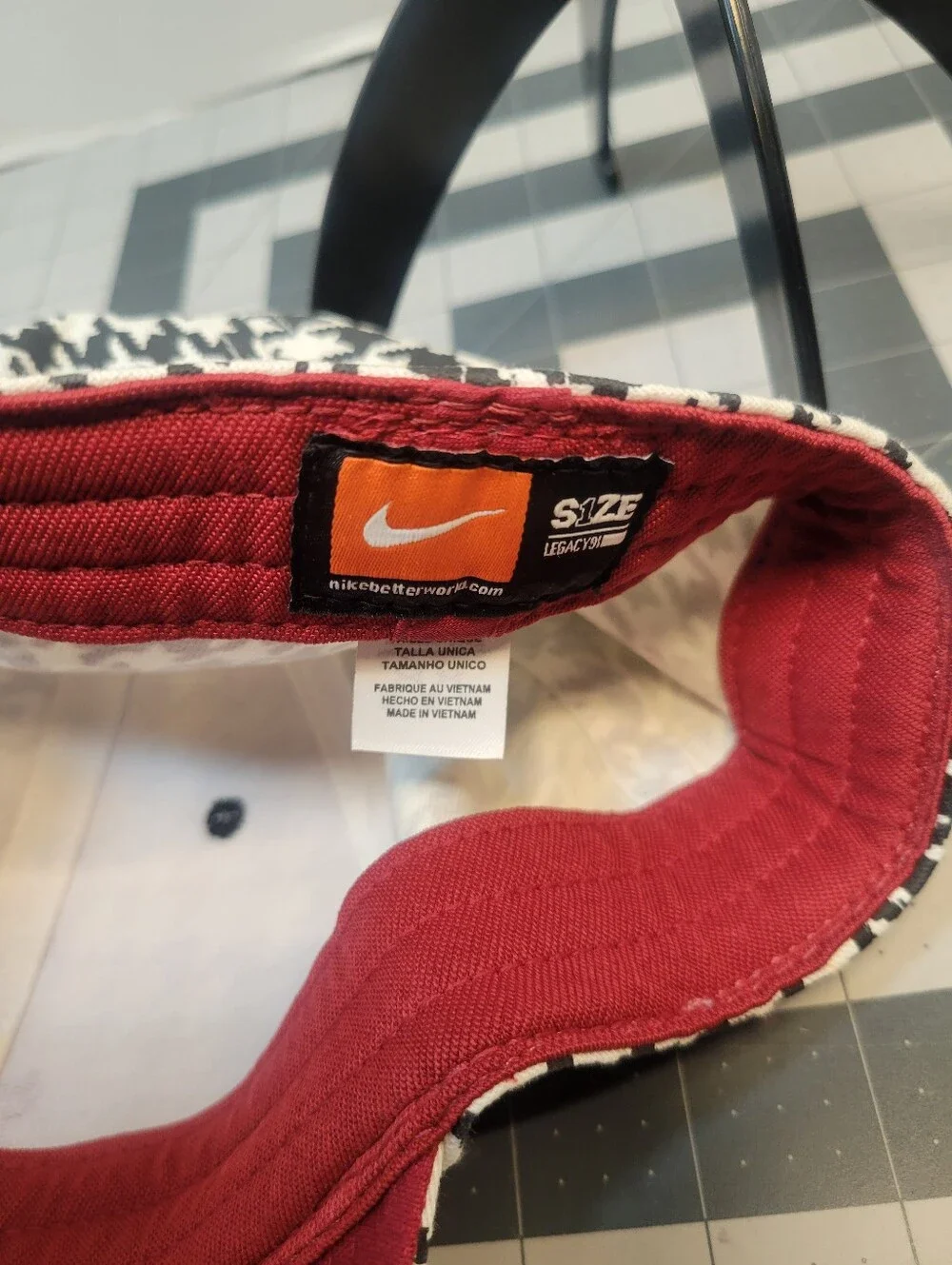 Nike Women's Alabama Crimson Tide Houndstooth Hat One Size